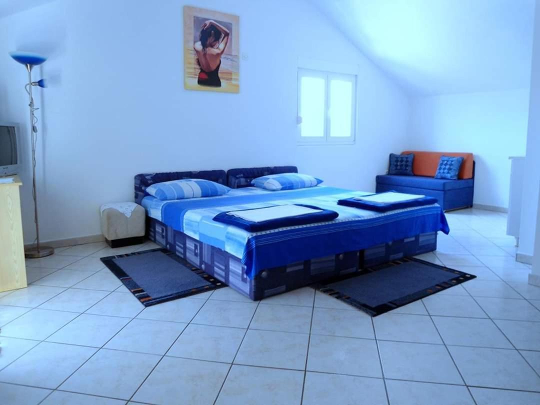 Apartments Slavica Trogir Bagian luar foto